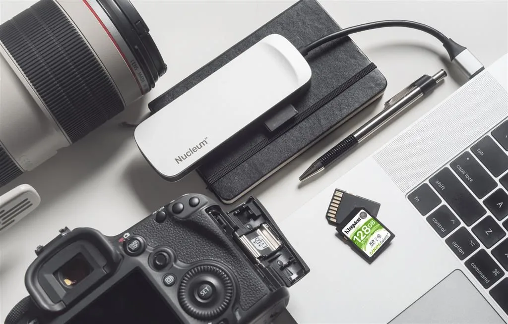 موزّع USB-C من Kingston Nucleum بمخرج HDMI ومنافذ USB-A وType-C وقارئ بطاقات SD وMicroSD