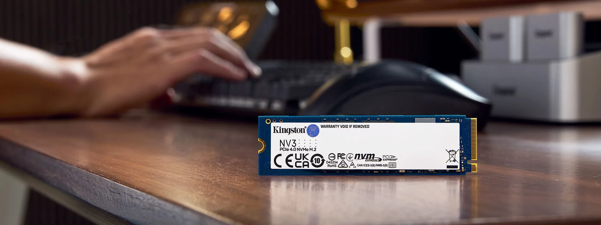 قرص SSD داخلي Kingston NV3 سعة 2TB نوع M.2 2280 NVMe PCIe 4.0 Gen 4x4 بسرعة حتى 6000 ميجابايت/ث