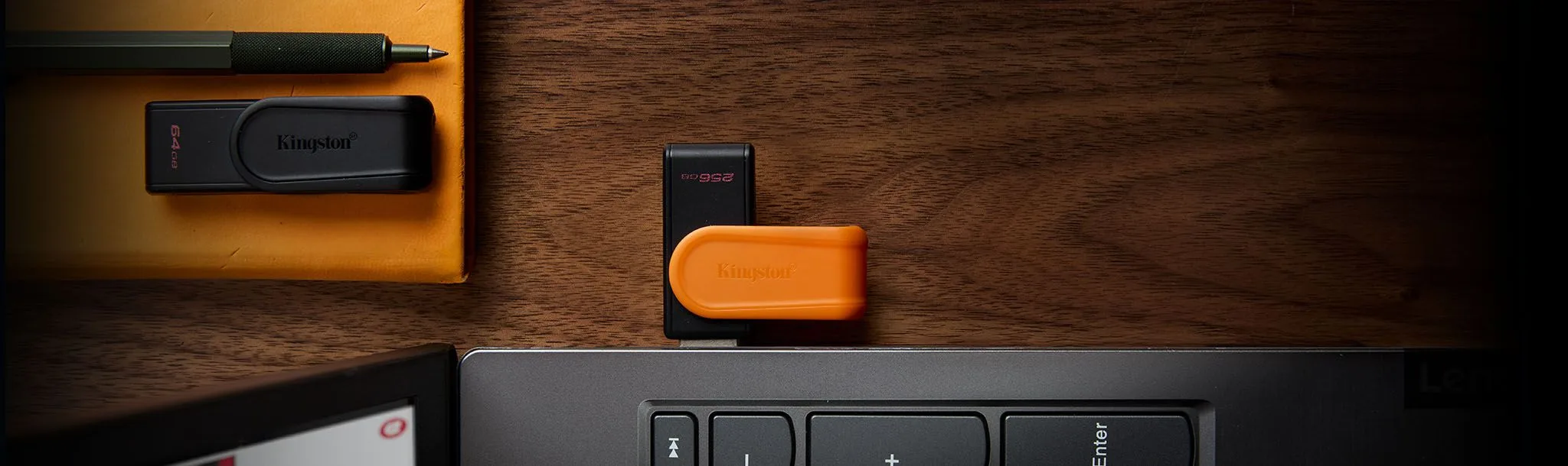 فلاشة Kingston DataTraveler Exodia S سعة 256GB بمنفذ USB-A 3.2 Gen 1