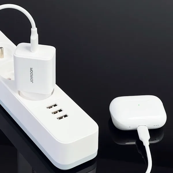 شاحن Joyroom بمنفذ USB-C - قدرة 20 واط